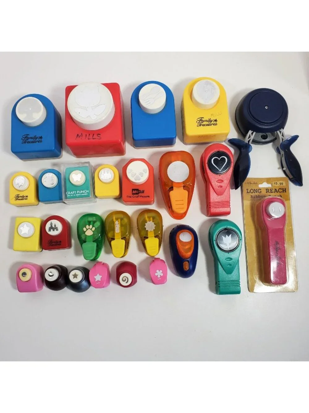 Paper Punch Lot 26 Craft Scrapbooking Bows Hearts Paws Flowers Tree Castle Stars